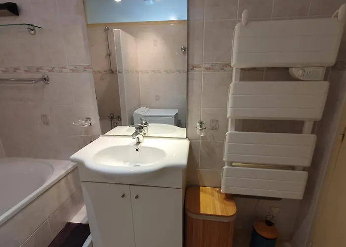 Le Lamartine Hyper Centre Aix Les Bains Avec Parking Et Climatisation Aix-les-Bains